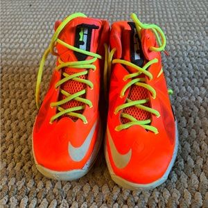 Nike Lebron 10…. Size 6Y(US)